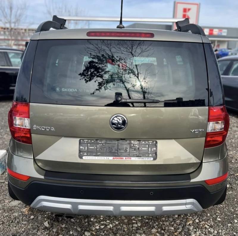 Skoda Yeti 1.6 Автоматик, снимка 3 - Автомобили и джипове - 48874259