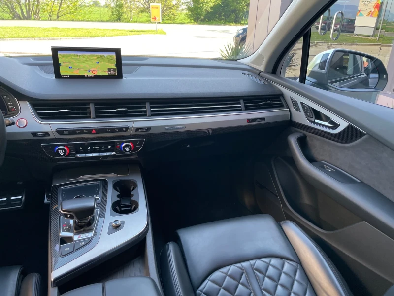 Audi SQ7 4.0V8T-CERAMIC-3S-LINE-DISTRONIK-7места-ПАНОРАМА, снимка 16 - Автомобили и джипове - 50020606