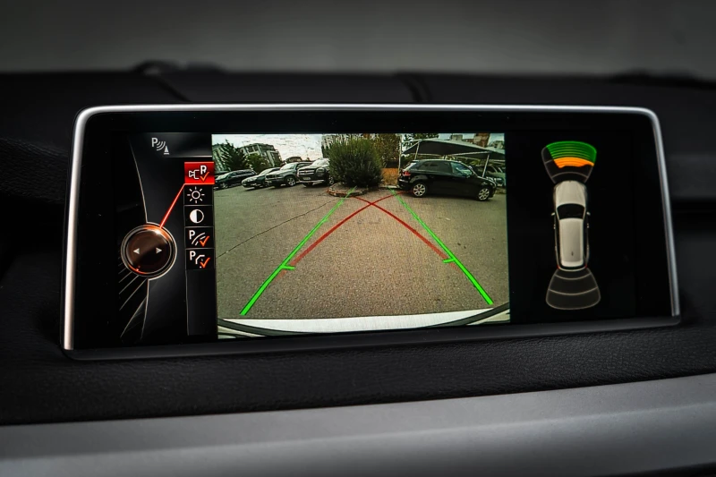 BMW X5 xDrive25d* Pano* Camera, снимка 17 - Автомобили и джипове - 51902976