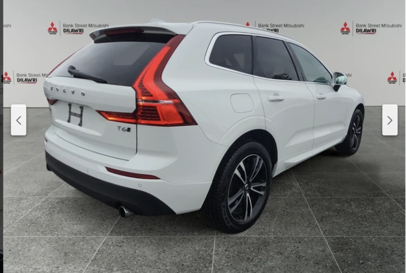 Volvo XC60 T6* MOMENTUM* ДИГИТАЛНО* ТАБЛО* КАМЕРА* МАСАЖ* ДИС, снимка 2 - Автомобили и джипове - 52457744