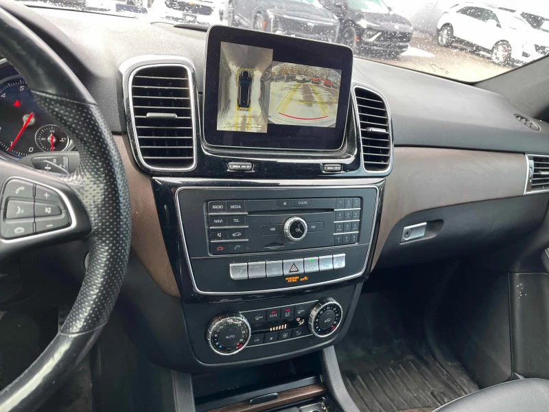 Mercedes-Benz GLE 400 * CARFAX * БЕЗ ПЪРВОНАЧАЛНА ВНОСКА, снимка 8 - Автомобили и джипове - 52691600