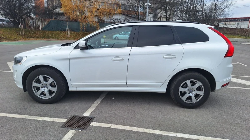 Volvo XC60 D4-2.0 битурбо(181кс), снимка 7 - Автомобили и джипове - 52775905