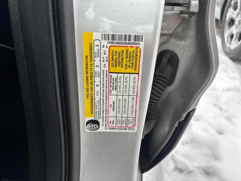 Ford Escape * SE * CARFAX * БЕЗ ПЪРВОНАЧАЛНА ВНОСКА, снимка 11 - Автомобили и джипове - 52873135