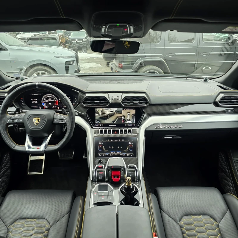 Lamborghini Urus Гаранция/AKRAPOVIC/Carbon/3D B&O/Готов Лизинг, снимка 11 - Автомобили и джипове - 53218506