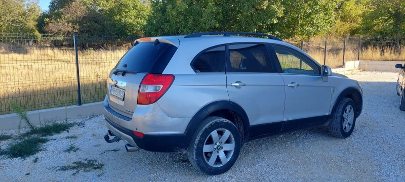 Chevrolet Captiva 2.0 Дизел, снимка 4 - Автомобили и джипове - 53598514