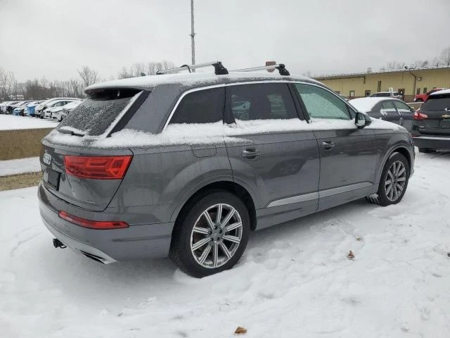 Audi Q7, снимка 6 - Автомобили и джипове - 49222352