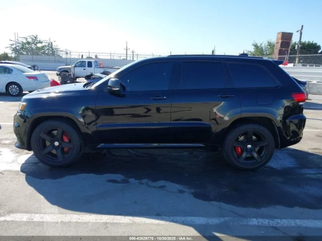 Jeep Grand cherokee SRT* AWD* 6.4* ПОДГРЕВ* ОБДУХВАНЕ* АЛКАНТАРА* ПАНО, снимка 13 - Автомобили и джипове - 55435934