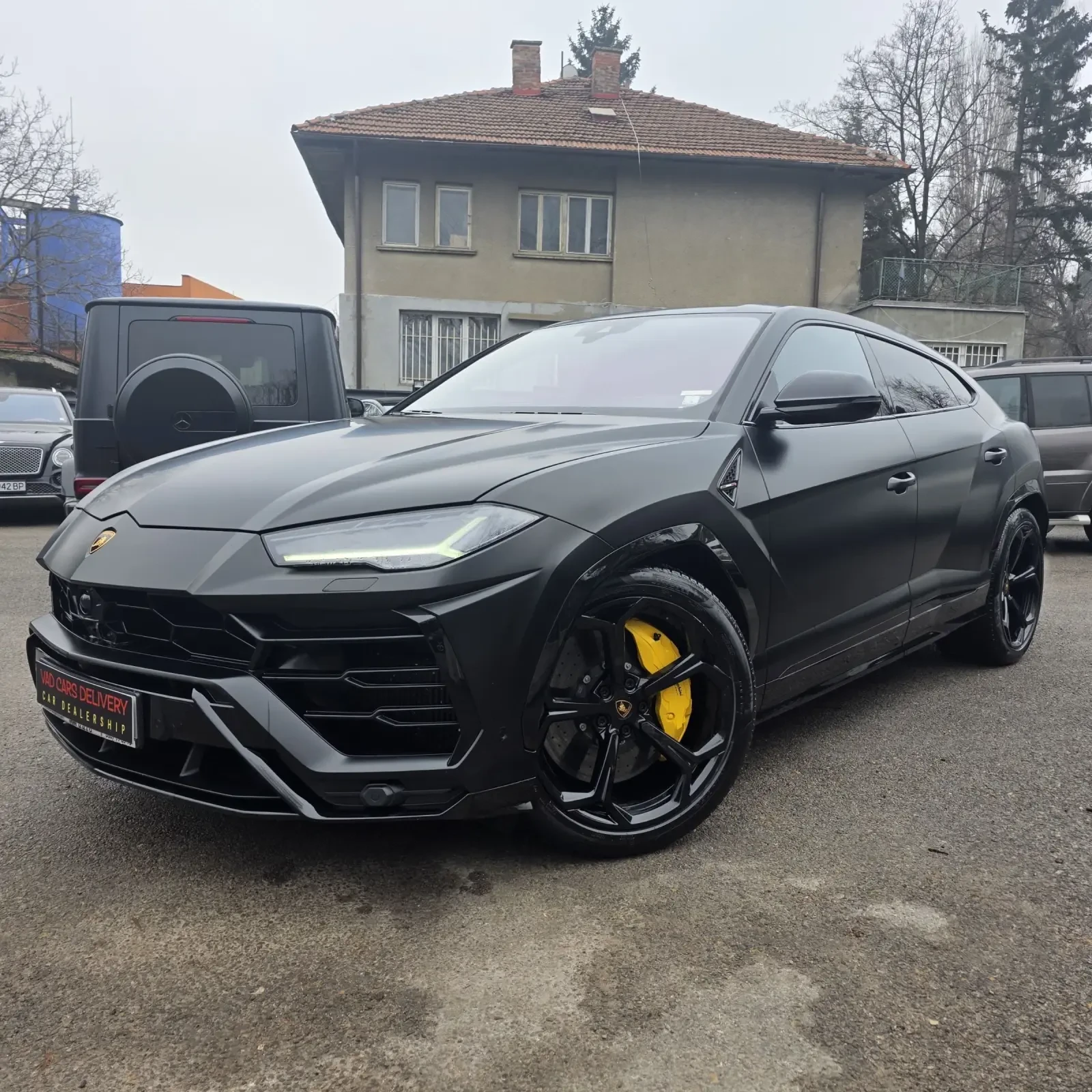 Lamborghini Urus Гаранция/AKRAPOVIC/Carbon/3D B&O/Готов Лизинг, снимка 1