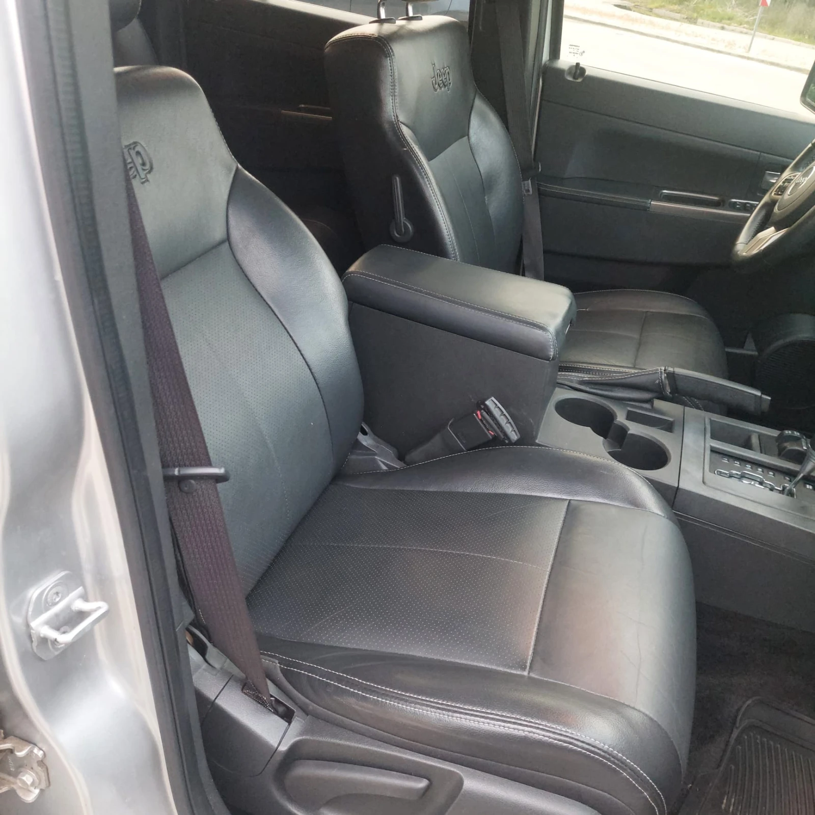 Jeep Cherokee 3.7l RENEGADE - изображение 7