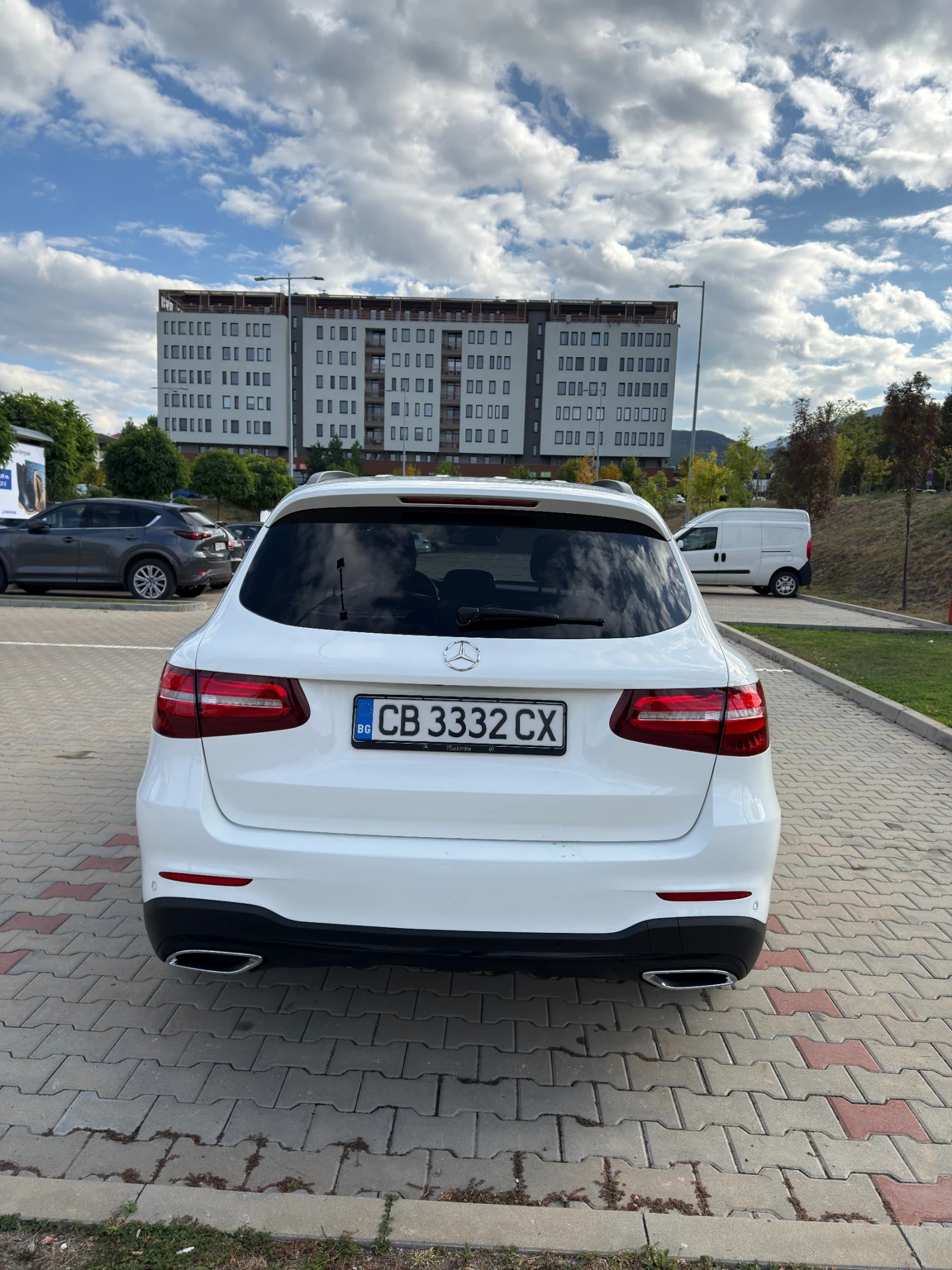 Mercedes-Benz GLC 350 AMG 4MATIC | AIRMATIC | Night Pack | 9G-Tronic - изображение 6