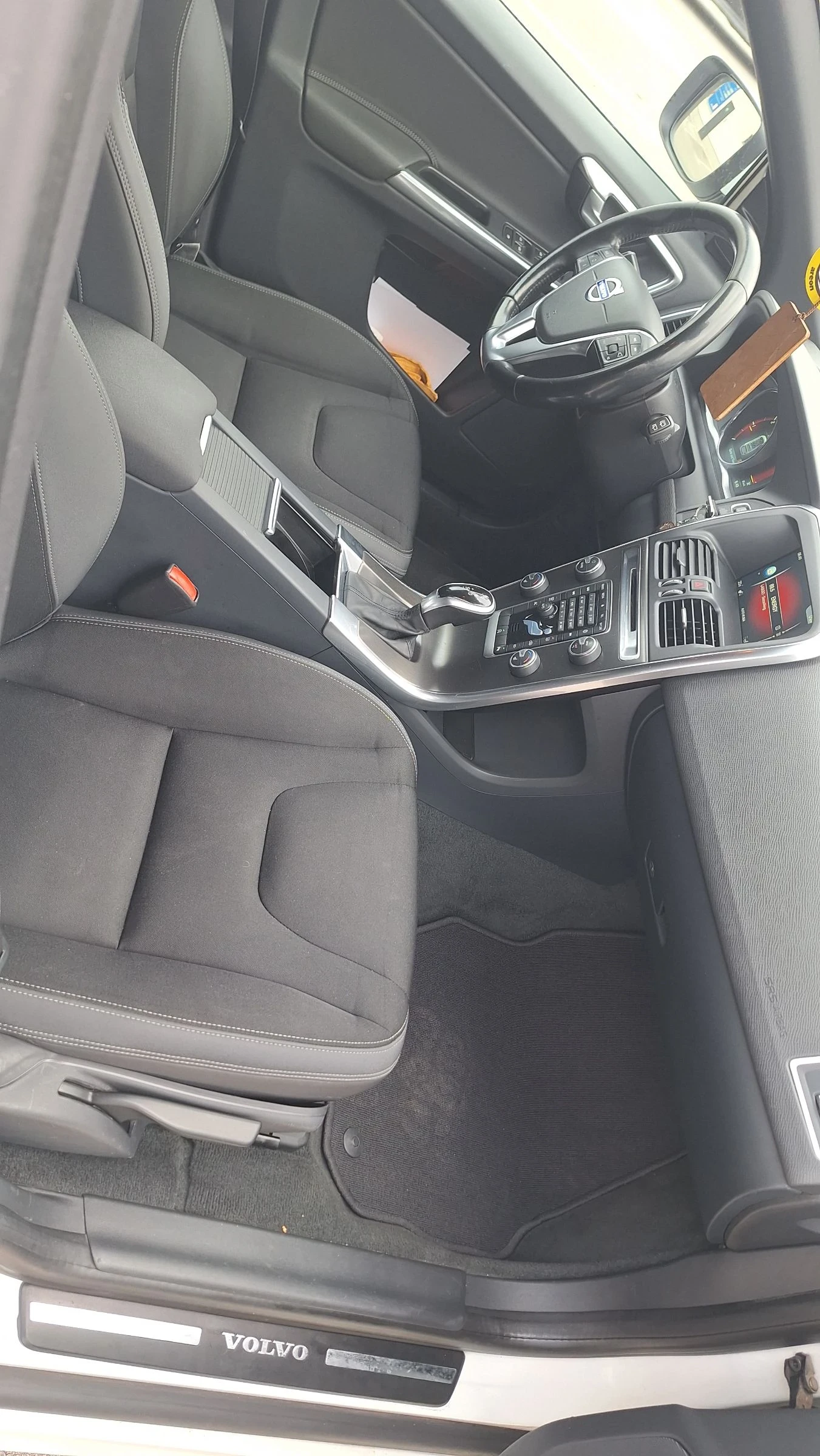 Volvo XC60 D4-2.0 битурбо(181кс) - изображение 8