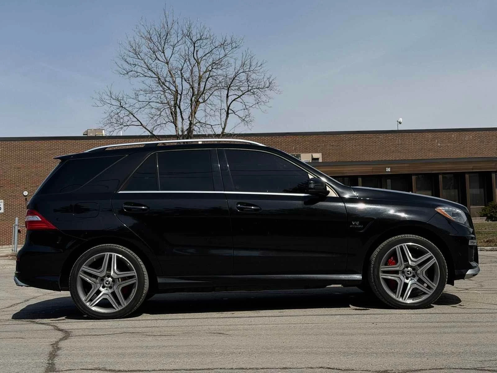 Mercedes-Benz ML 63 AMG С РЕГИСТРАЦИЯ & АВТО КРЕДИТ, снимка 7 - Автомобили и джипове - 53977815