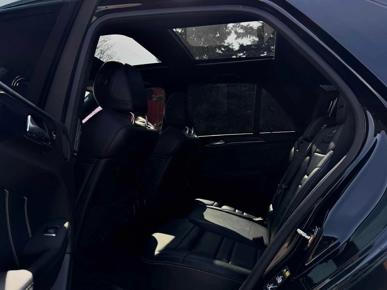 Mercedes-Benz ML 63 AMG С РЕГИСТРАЦИЯ & АВТО КРЕДИТ, снимка 14 - Автомобили и джипове - 53977815