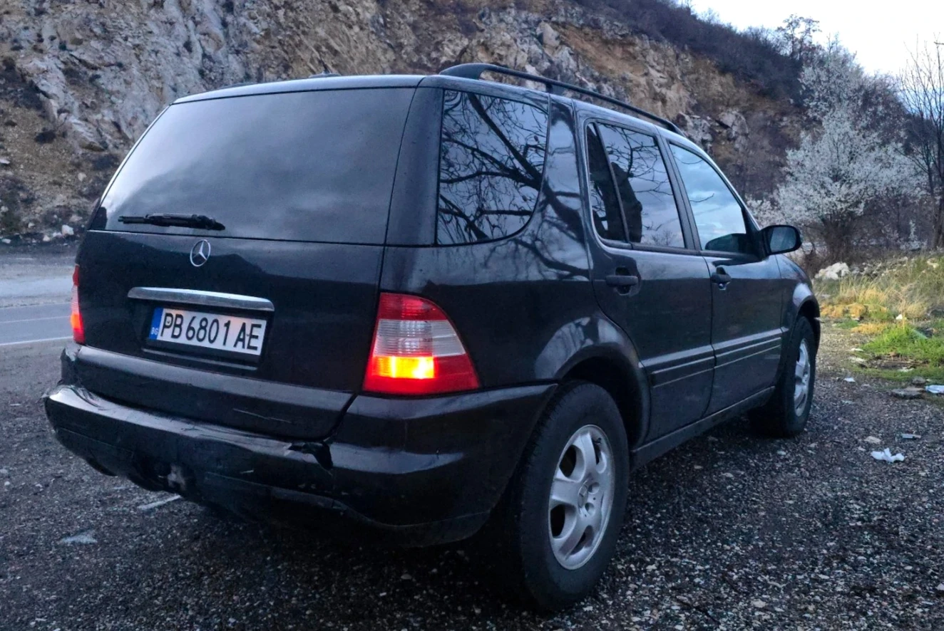 Mercedes-Benz ML 350, снимка 4 - Автомобили и джипове - 54014371