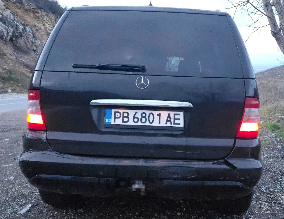 Mercedes-Benz ML 350, снимка 8 - Автомобили и джипове - 54014371