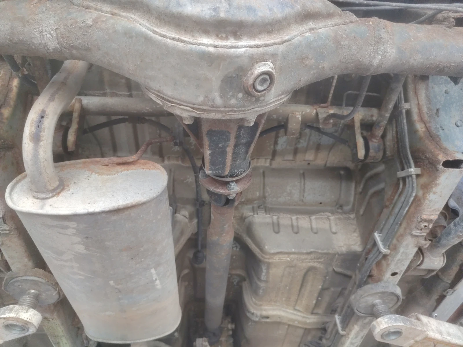 Suzuki Grand vitara 2.0 128 avtomat, снимка 11 - Автомобили и джипове - 54040903