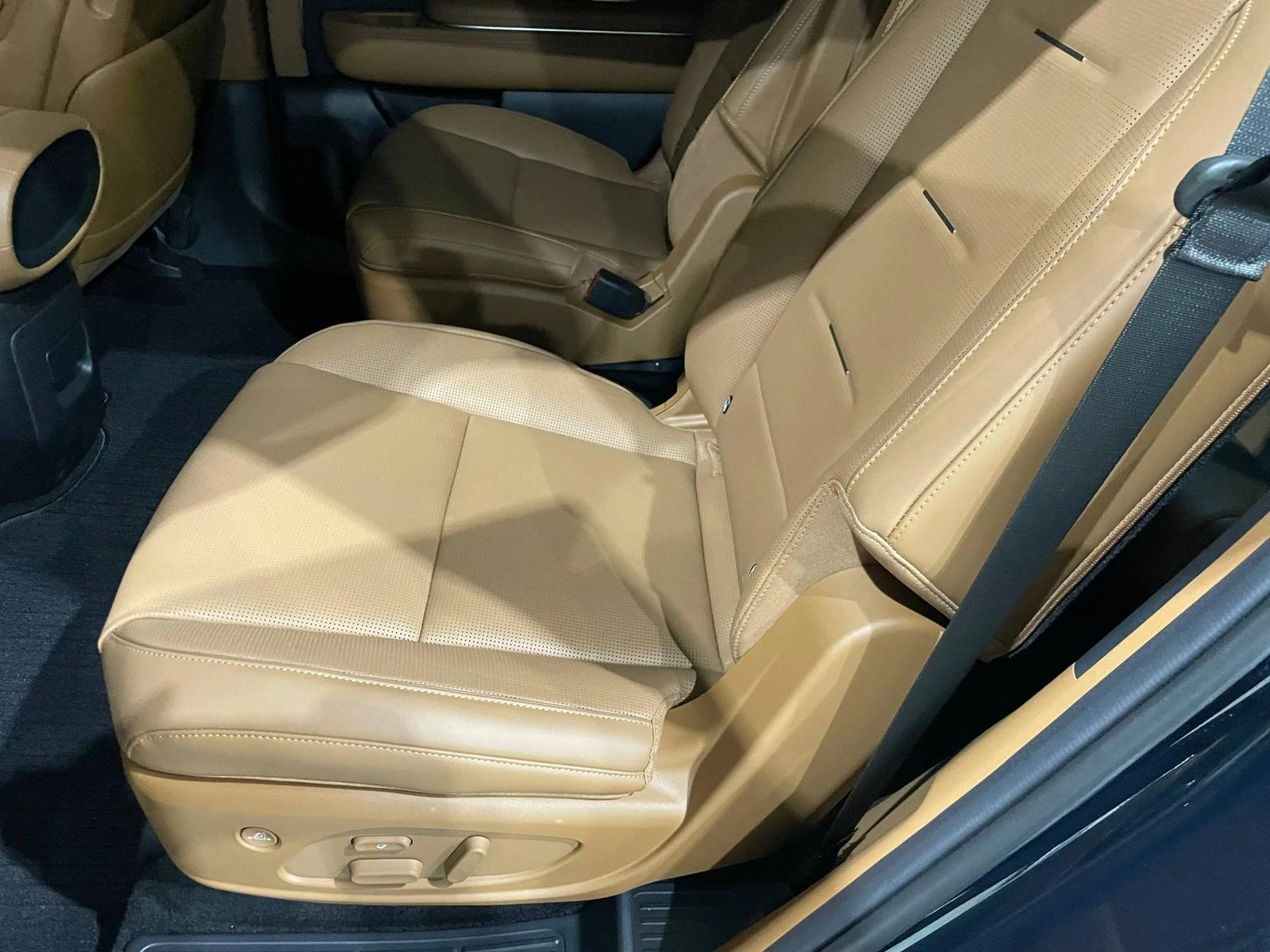 Hyundai Palisade 2.5T 4WD (HTRAC) ! Calligraphy !, снимка 10 - Автомобили и джипове - 54137650