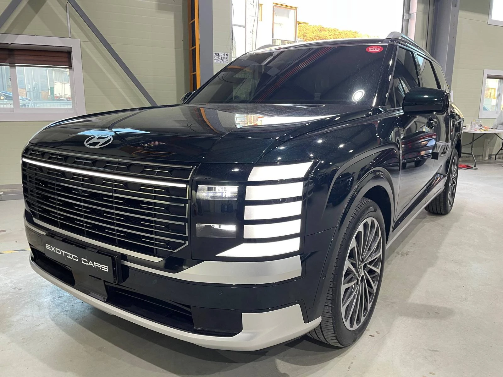 Hyundai Palisade 2.5T 4WD (HTRAC) ! Calligraphy !, снимка 3 - Автомобили и джипове - 54137650