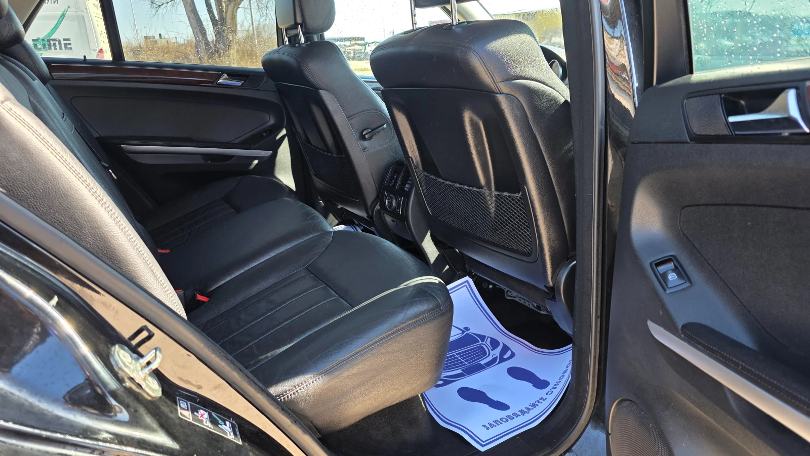 Mercedes-Benz ML 320 3.0d/224hp/УНИКАТ/НА ПРУЖИНИ, снимка 9 - Автомобили и джипове - 54416832