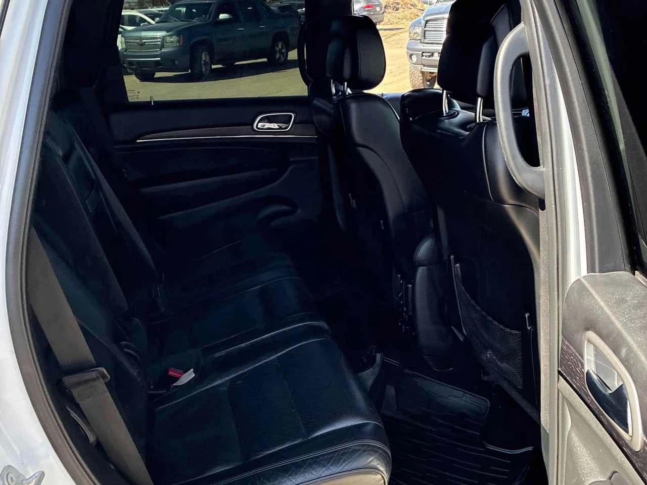 Jeep Grand cherokee High Altitude II/CARFAX/Дистроник/Пано/Подгрев/5.7, снимка 10 - Автомобили и джипове - 54476758