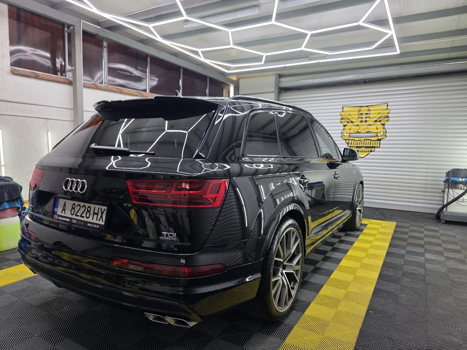Audi SQ7 КАТО НОВ!!! 73000КМ, снимка 5 - Автомобили и джипове - 54575296