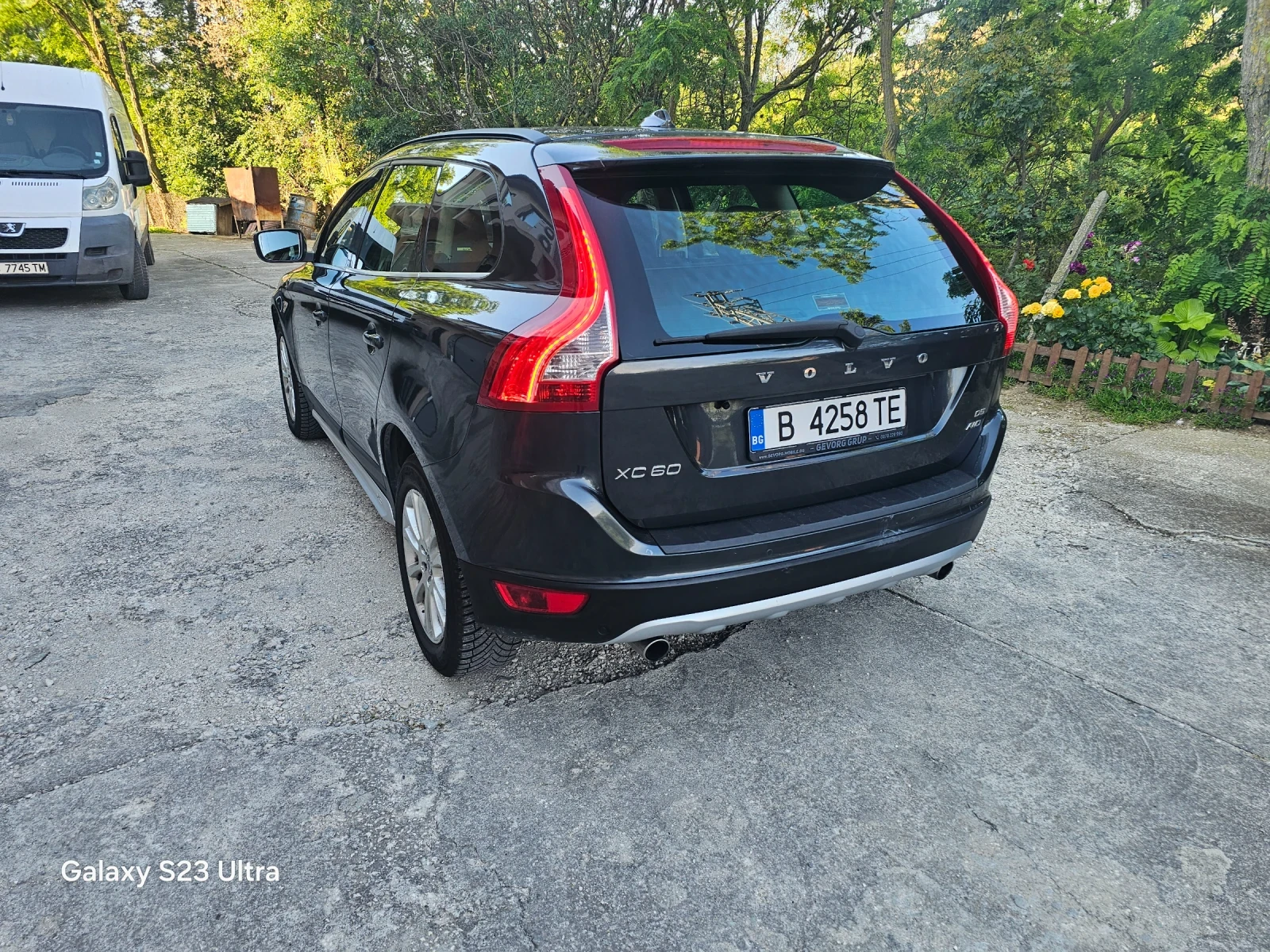 Volvo XC60 2.4D5 205ks, снимка 3 - Автомобили и джипове - 54952454