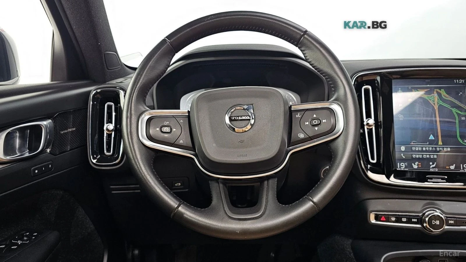 Volvo XC40, снимка 13 - Автомобили и джипове - 56736655