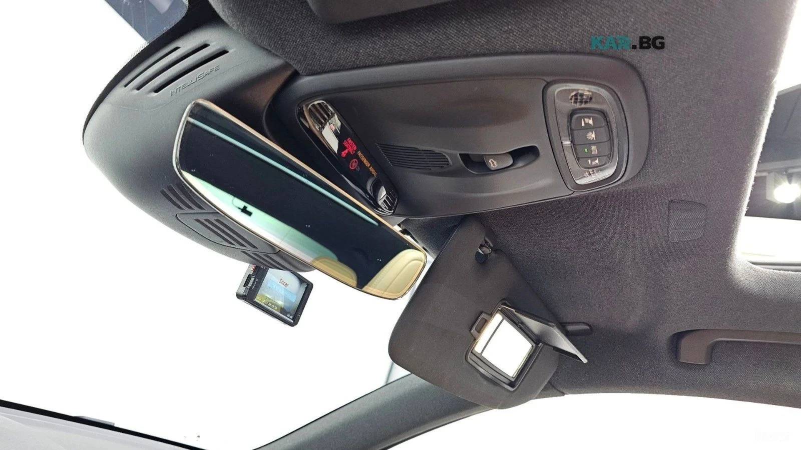 Volvo XC40, снимка 16 - Автомобили и джипове - 56736655