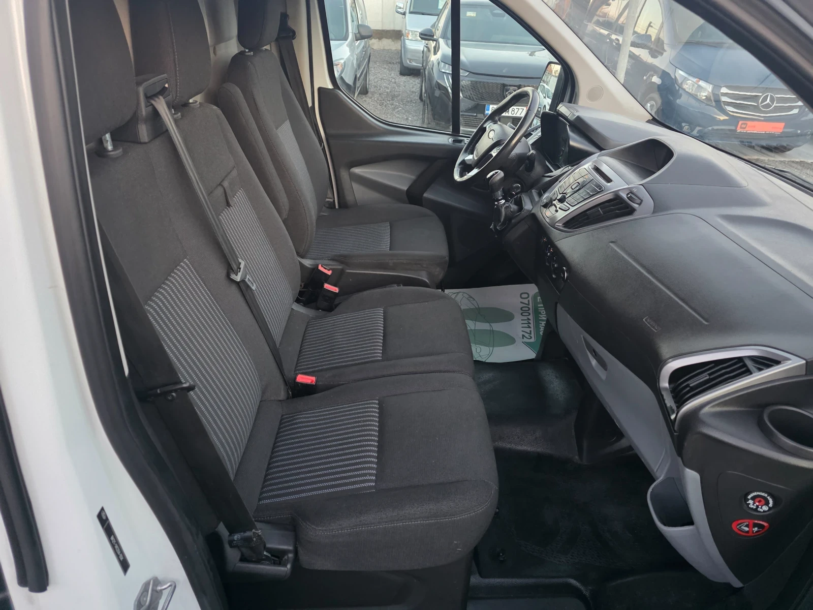 Ford Transit Custom 2.2tdci, снимка 15 - Бусове и автобуси - 56638017