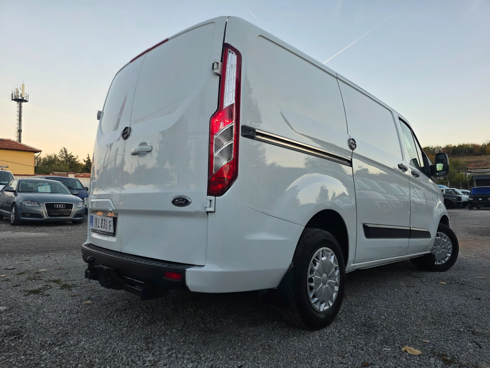 Ford Transit Custom 2.2tdci, снимка 4 - Бусове и автобуси - 56638017