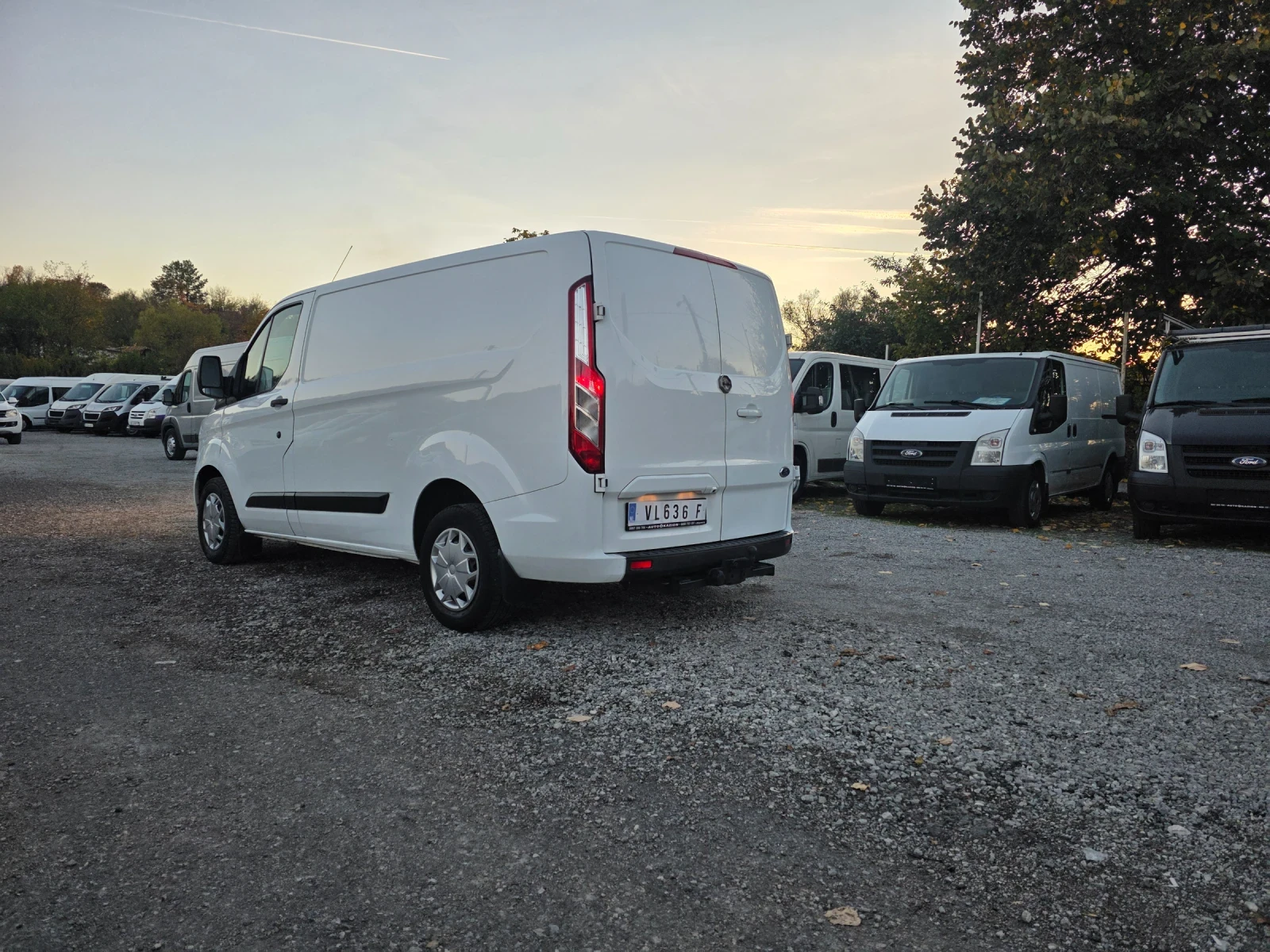 Ford Transit Custom 2.2tdci, снимка 10 - Бусове и автобуси - 56638017