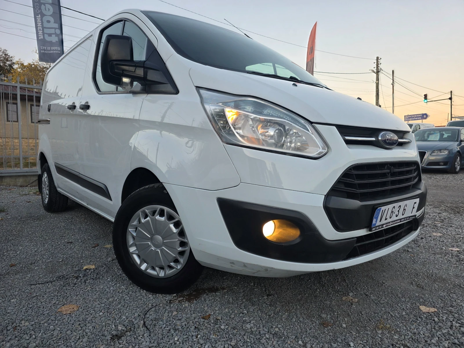 Ford Transit Custom 2.2tdci, снимка 3 - Бусове и автобуси - 56638017