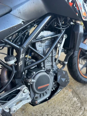 Обява за продажба на Ktm Duke 125 ABS ЛИЗИНГ ~4 199 лв. - изображение 4 | Auto.bg Обява за продажба на Ktm Duke 125 ABS ЛИЗИНГ ~4 199 лв. - изображение 4