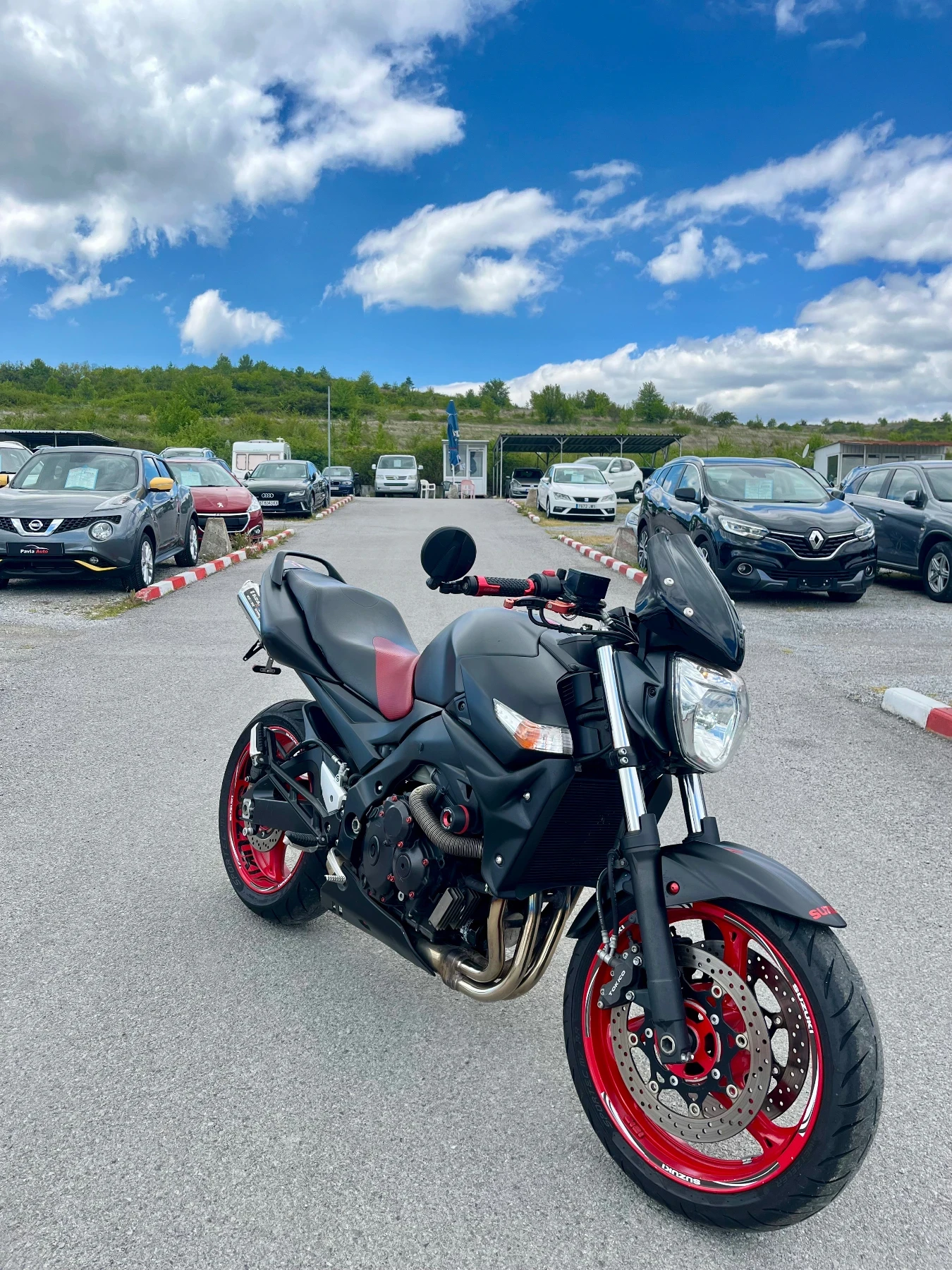 Suzuki Gsr 600i