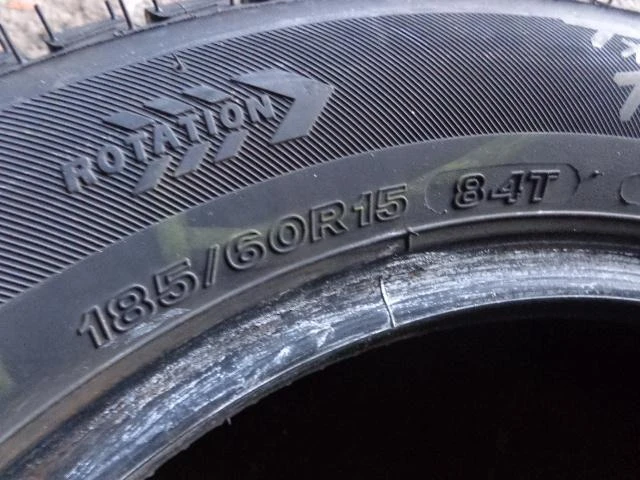 Гуми Зимни 185/60R15, снимка 2 - Гуми и джанти - 20298313