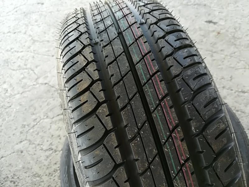 Гуми Летни 205/60R15, снимка 2 - Гуми и джанти - 21882516