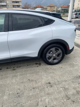 Ford Mustang Mach-E Awd, снимка 7