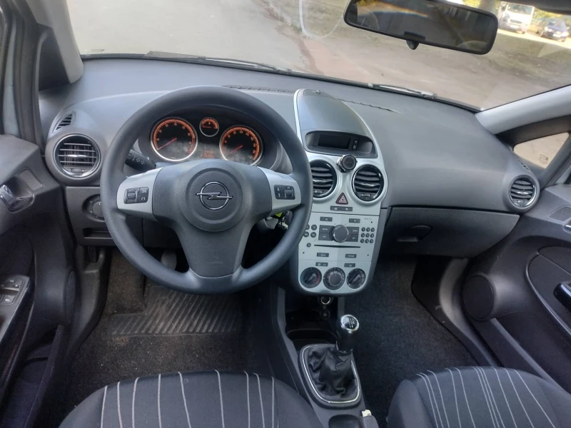 Opel Corsa 1,2i 80ps, снимка 5 - Автомобили и джипове - 37809363