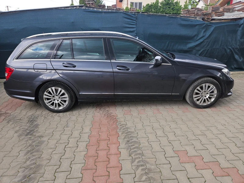 Mercedes-Benz C 220, снимка 4 - Автомобили и джипове - 47262050