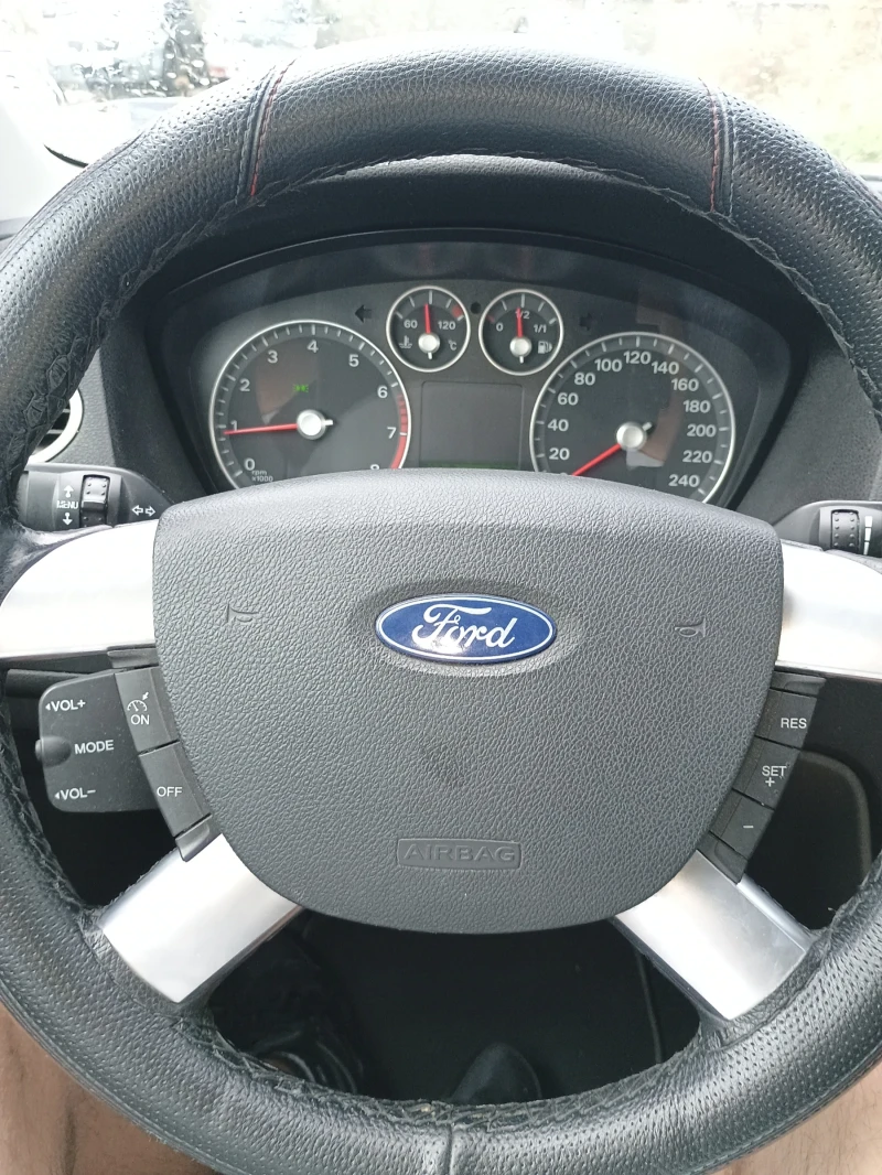 Ford Focus, снимка 14 - Автомобили и джипове - 47086604