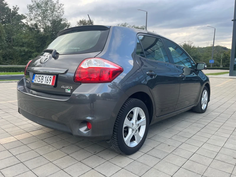 Toyota Auris 1.33 Бензин Безупречна !!!, снимка 6 - Автомобили и джипове - 47267119