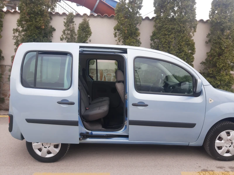 Renault Kangoo 1.6i.klim., снимка 8 - Автомобили и джипове - 49136852