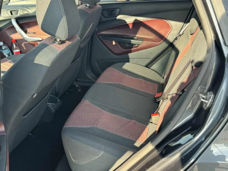 Ford Fiesta, снимка 5 - Автомобили и джипове - 52556634