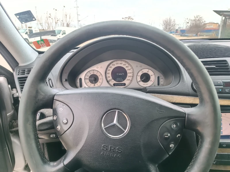 Mercedes-Benz E 320 320cdi 204k.с. Avangarde, снимка 9 - Автомобили и джипове - 52885236