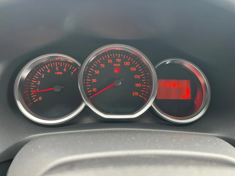 Dacia Sandero 1.5 Дизел 3+ 1 N1 2 бр., снимка 8 - Автомобили и джипове - 53212860