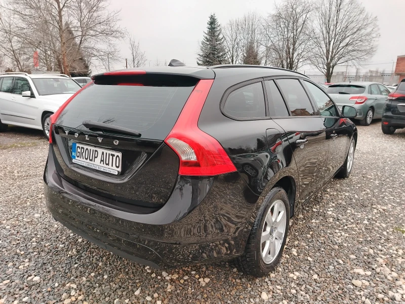Volvo V60 1.6D-115к.с/АВТОМАТИК/НАВИГАЦИЯ/КОЖА/ПАРКТРОНИК!!!, снимка 7 - Автомобили и джипове - 53396073