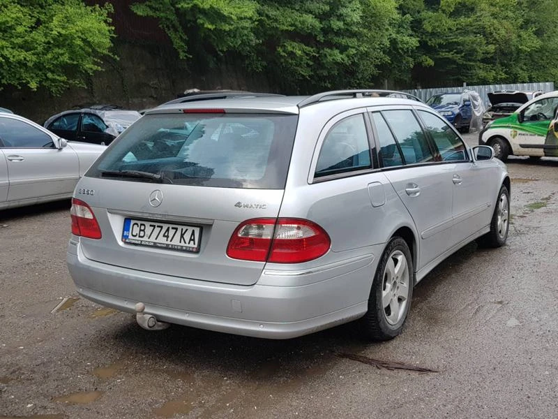 Mercedes-Benz E 320 20бр. 320CDI V6 224к.с. , снимка 12 - Автомобили и джипове - 24017376