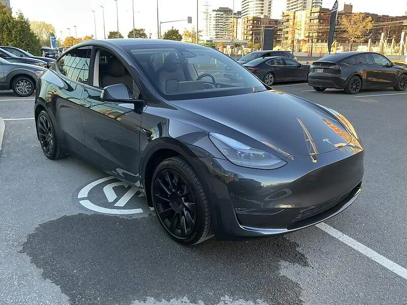 Tesla Model Y * CARFAX * БЕЗ ПЪРВОНАЧАЛНА ВНОСКА, снимка 3 - Автомобили и джипове - 52750051