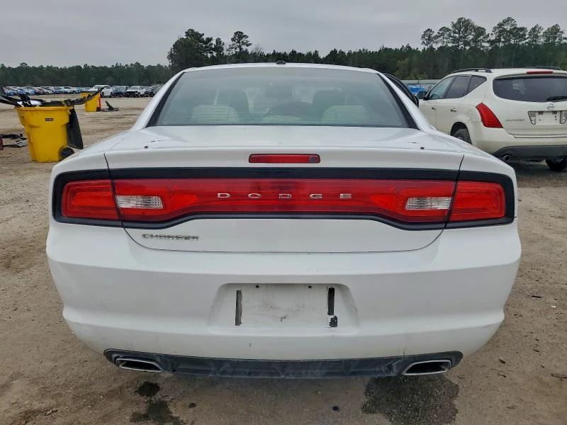 Dodge Charger 3.6L 6 Rear-wheel drive, снимка 7 - Автомобили и джипове - 53925400