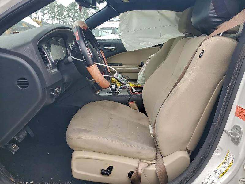 Dodge Charger 3.6L 6 Rear-wheel drive, снимка 8 - Автомобили и джипове - 53925400